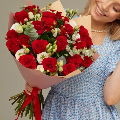 Роскошный букет для любимой женщины – 21 эквадорская роза и эустома Самара Самарская область Роскошный букет для любимой женщины – 21 эквадорская роза и эустома Самара Самарская область