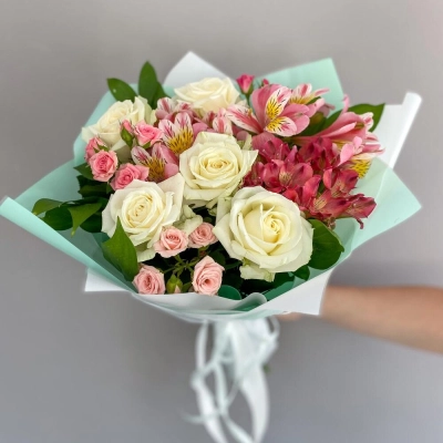 Букет «Николь» – изысканное сочетание роз, кустовых роз и альстромерий Самара Самарская область Букет «Николь» – изысканное сочетание роз, кустовых роз и альстромерий Самара Самарская область