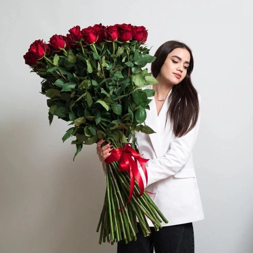 Роскошный букет из 51 красной розы – воплощение безграничной любви Самара Самарская область
